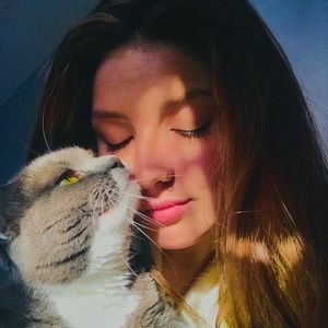 Meet your Posher, Emily